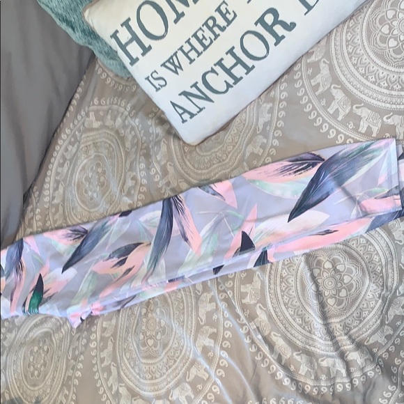 Fabletics leggings - Picture 3 of 3